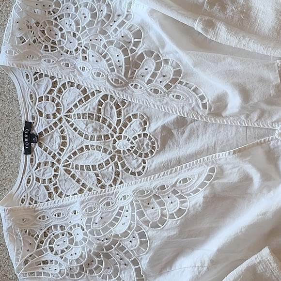 Torrid Coverup/ Kimono Ivory Size 5 - Picture 8 of 16